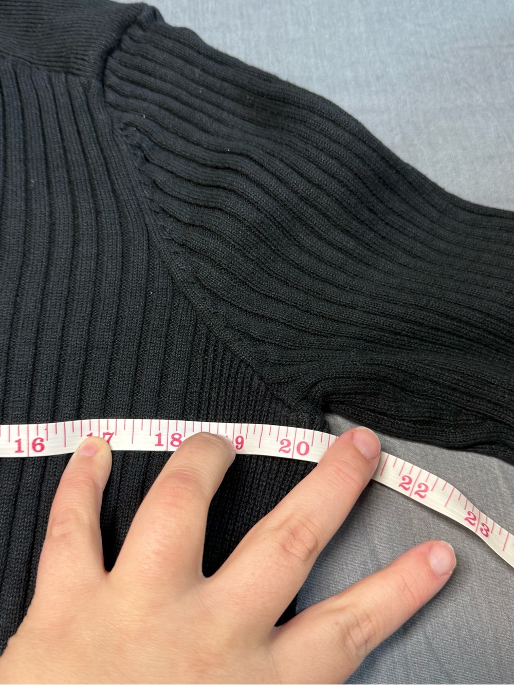 Express Men's Black Ribbed Half-Zip Sweater - Picture 5 of 8